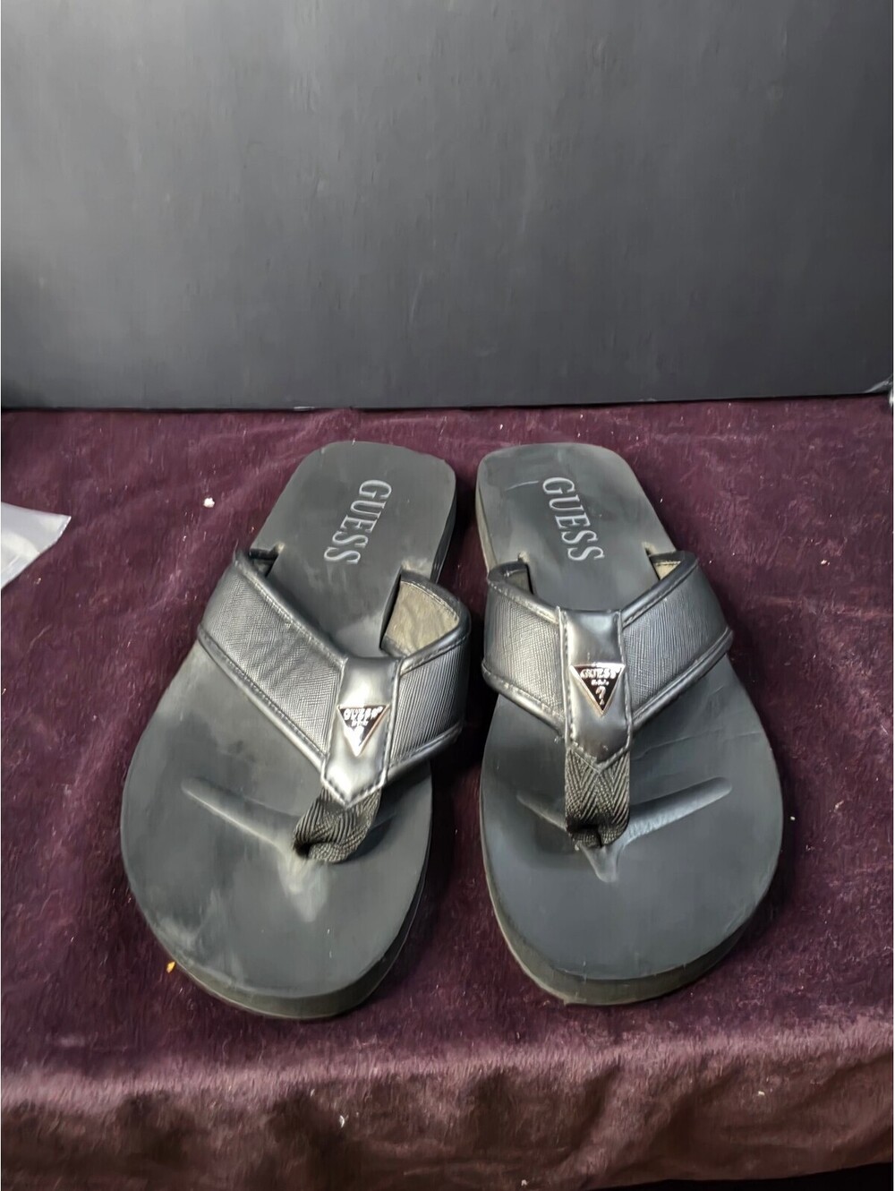 Guess Black Leather Flip Flop Sandals